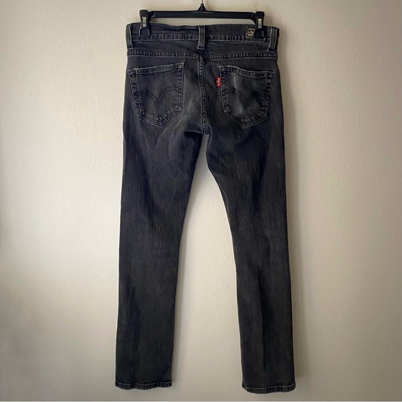 Black Levi’s Jeans - Picture 3 of 8